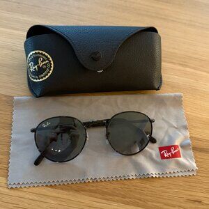 Ray-Ban New Round Sunglasses Black